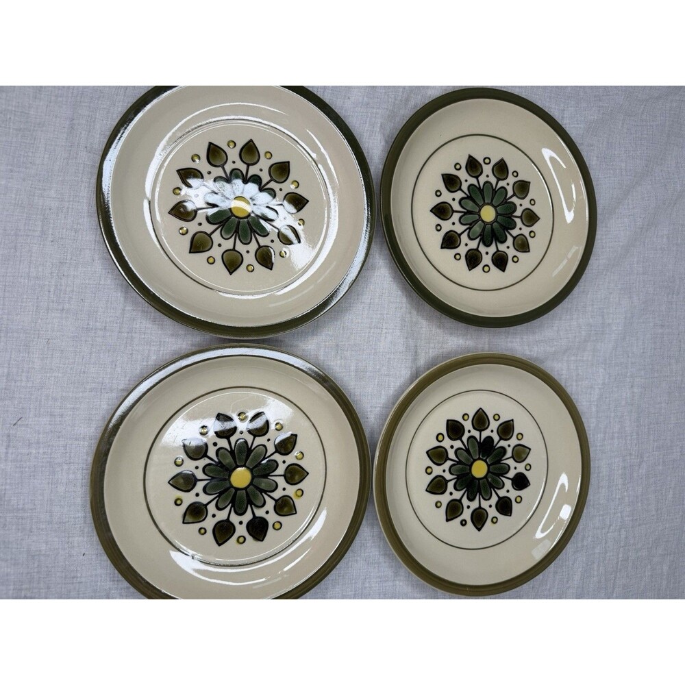 Vintage Montego Stoneware 4113 Green Floral 7.5" Dessert Salad Plate Japan Set-4